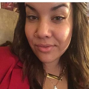 Meet your Posher, Angie